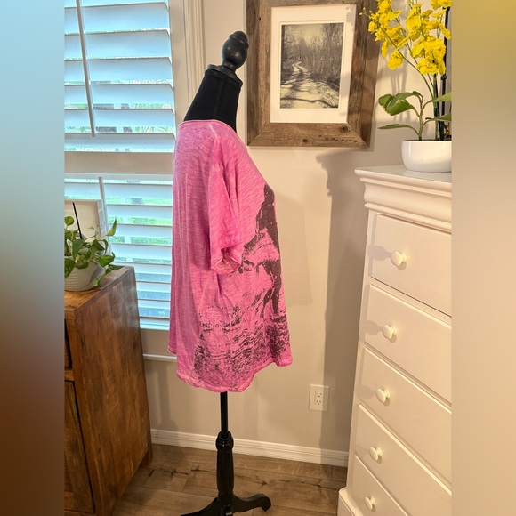 Magnolia Pearl
Magnolia Pearl Lifesurfer T in Allium top 1507 - Picture 2 of 11